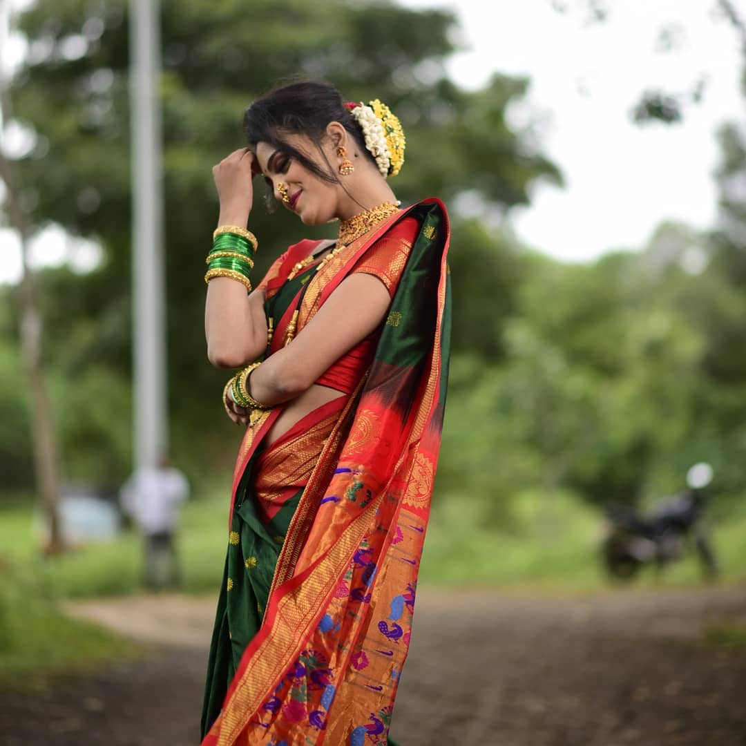 Majestic Green Color Paithani Silk Saree With Blouse Piece