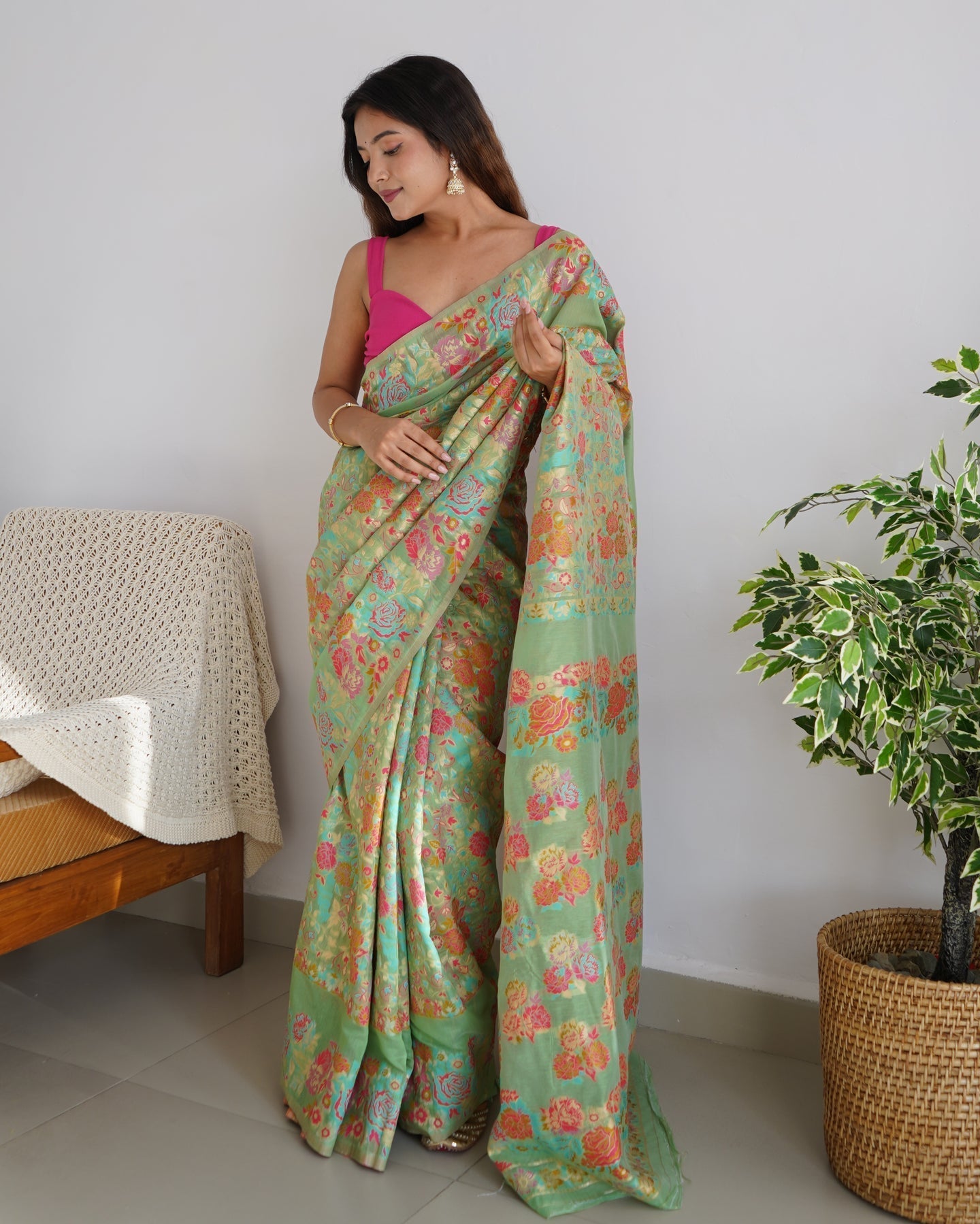 Tranquil Pista Color Pashmina Linen Silk Saree With Blouse Piece