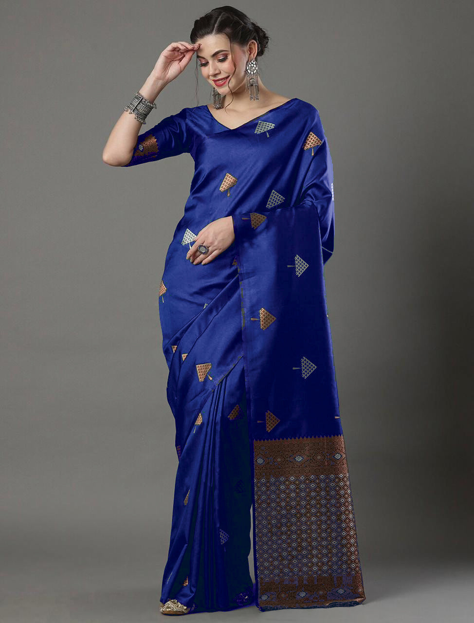 Resplendent Blue Color Soft Lichi Silk Saree With Blouse Piece