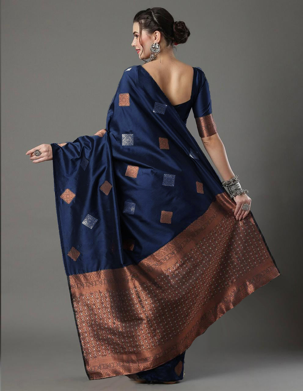 Radiant Navy Blue Color Soft Lichi Silk Saree With Blouse Piece