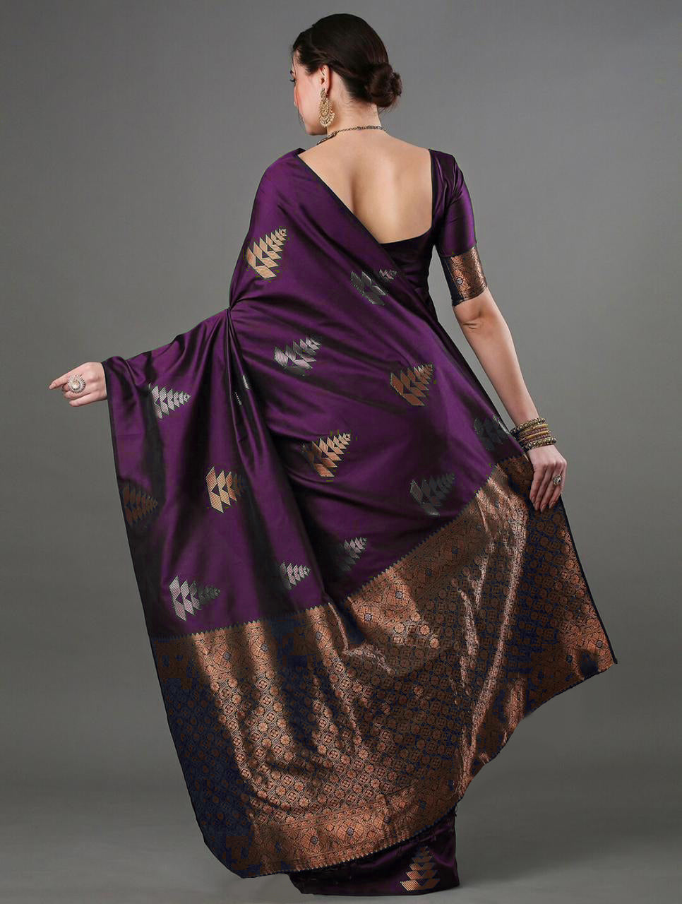 Enigmatic Purple Color Soft Lichi Silk Saree With Blouse Piece