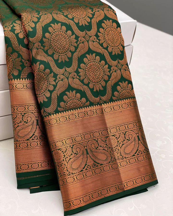 Delectable Dark Green Soft Silk Saree With Palimpsest Blouse Piece