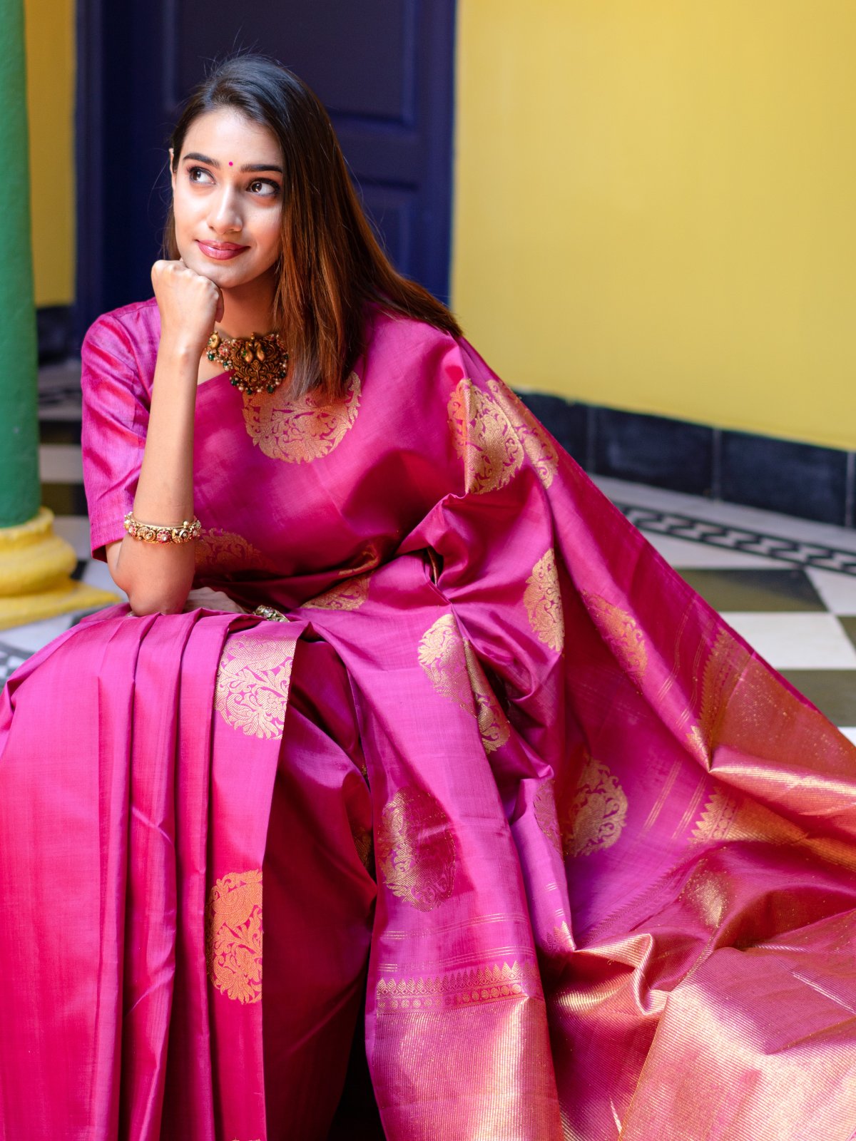 Enthralling Dark Pink Color Soft Lichi Silk Saree With Blouse Piece