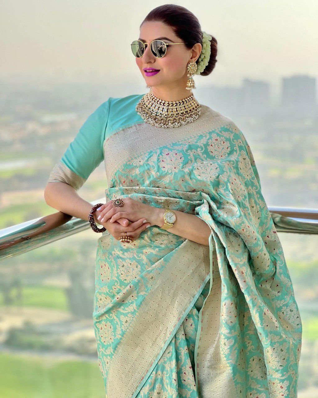 Provocative Sea Green Color Soft Lichi Silk Saree With Blouse Piece