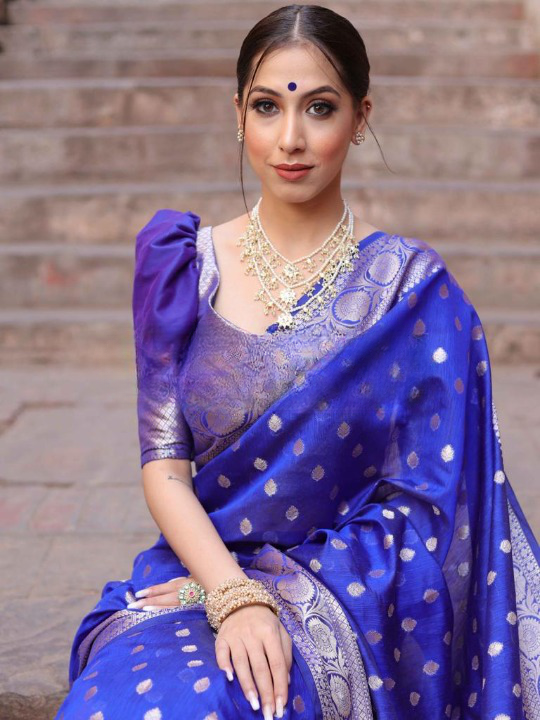 Splendid Blue Color Soft Lichi Silk Saree With Blouse Piece