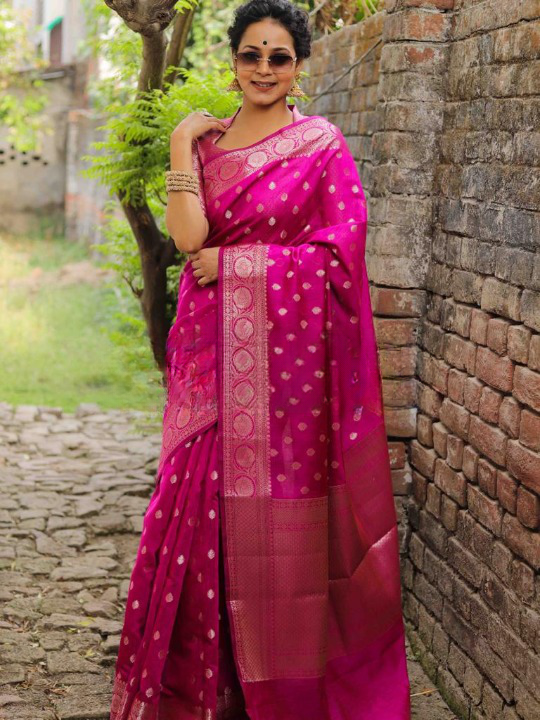 Sublime Dark Pink Color Soft Lichi Silk Saree With Blouse Piece