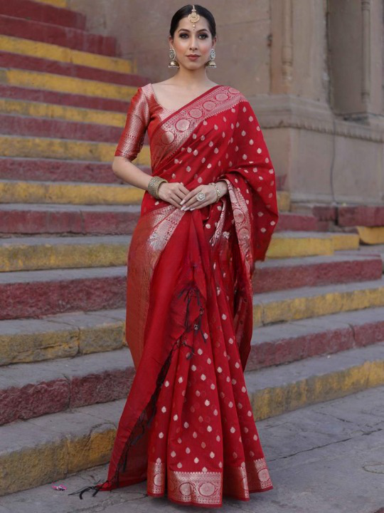 Stylish Red Color Soft Lichi Silk Saree With Blouse Piece