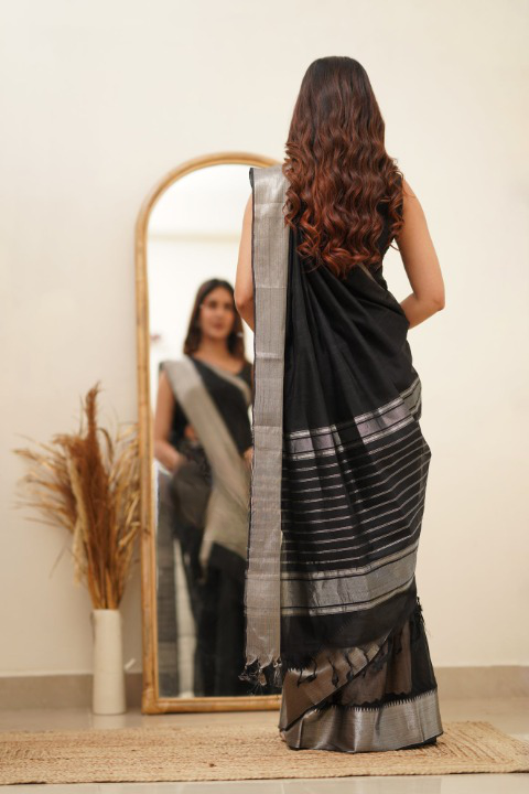 Exquisite Black Color Cotton Linen Silk Saree With Blouse Piece