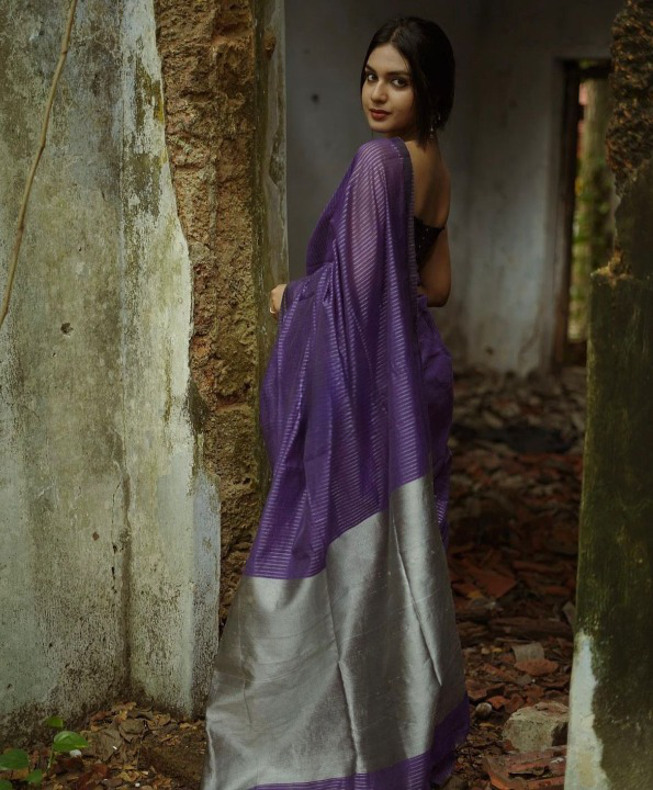 Opulent Purple Color Banarasi Soft Silk Saree With Blouse Piece