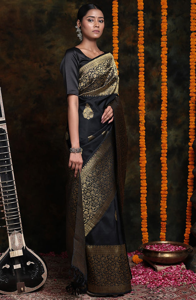 Electrifying Black Color Soft Lichi Silk Saree With Blouse Piece