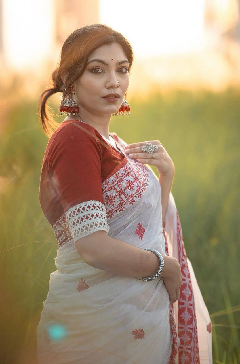 Radiant White Color Cotton Linen Silk Saree With Blouse Piece