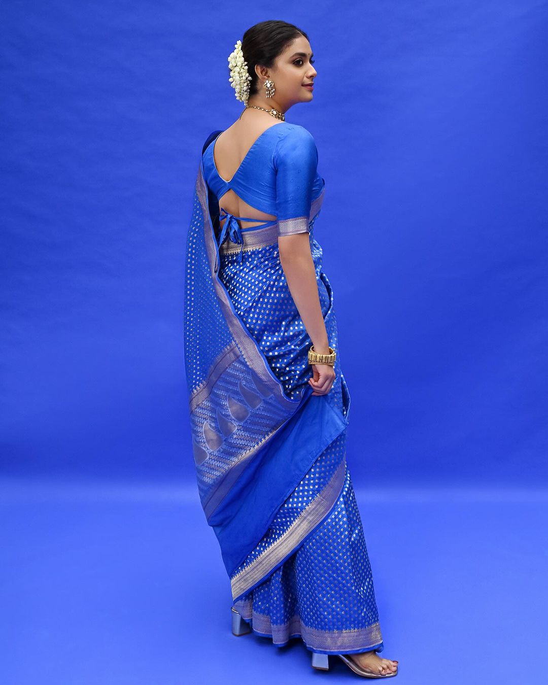 Utopian Royal Blue Color Soft Lichi Silk Saree With Blouse Piece