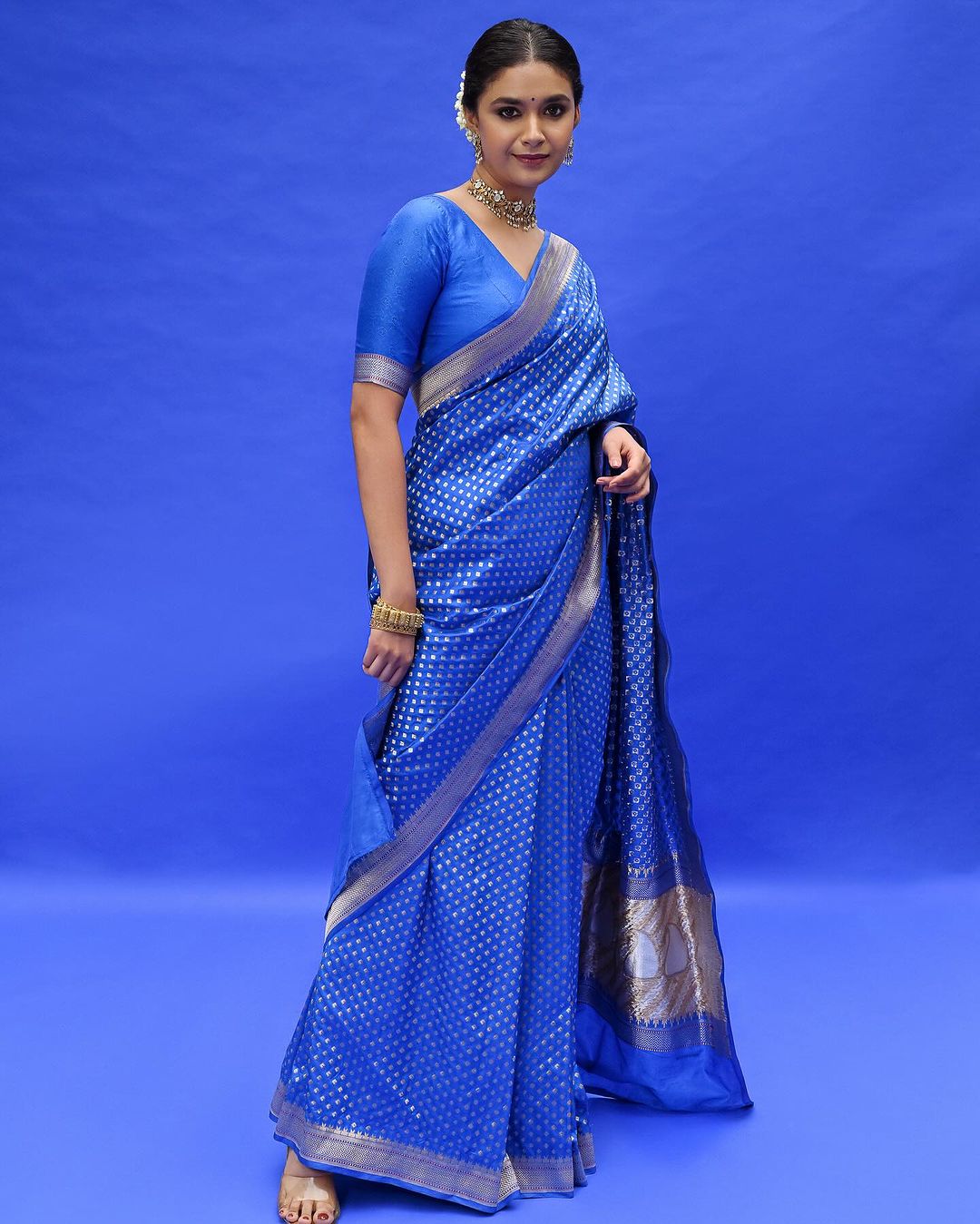 Utopian Royal Blue Color Soft Lichi Silk Saree With Blouse Piece