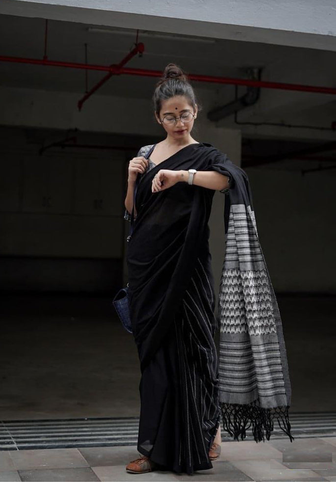 Intense Black Color Soft Lichi Silk Saree With Blouse Piece