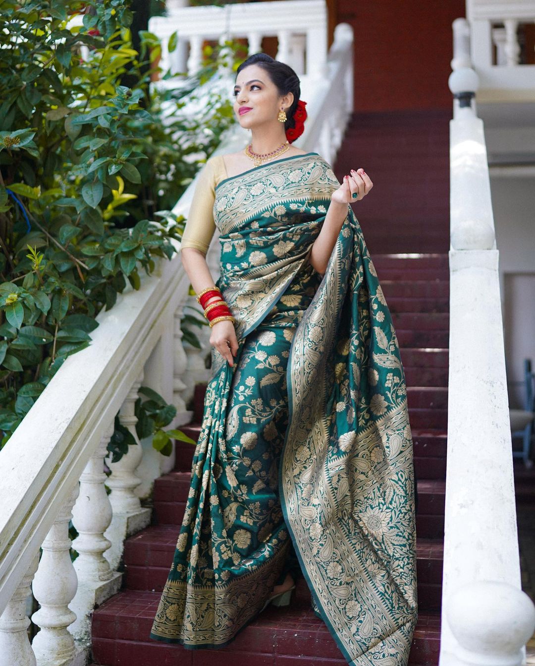 Glinting Dark Green Color Soft Lichi Silk Saree With Blouse Piece