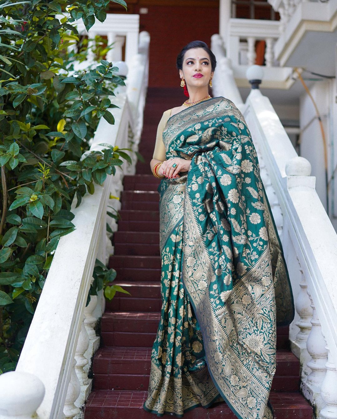 Glinting Dark Green Color Soft Lichi Silk Saree With Blouse Piece