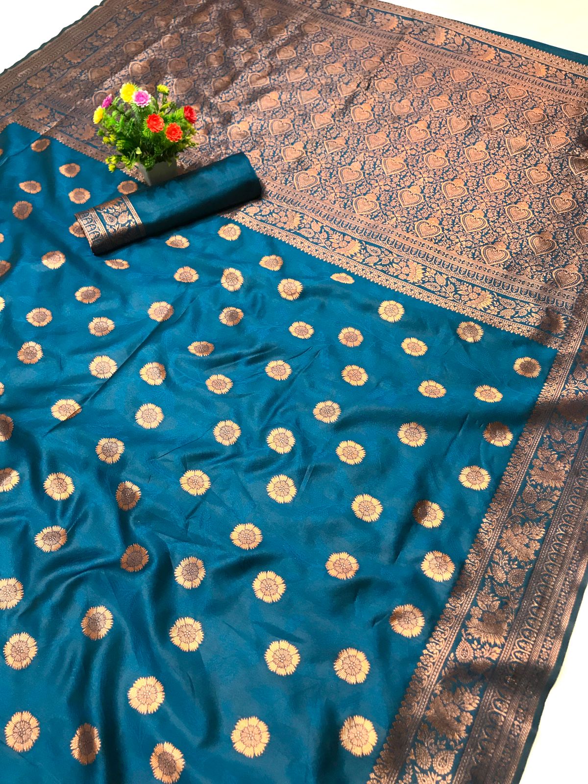 Splendid Rama Green Color Soft Lichi Silk Saree With Blouse Piece