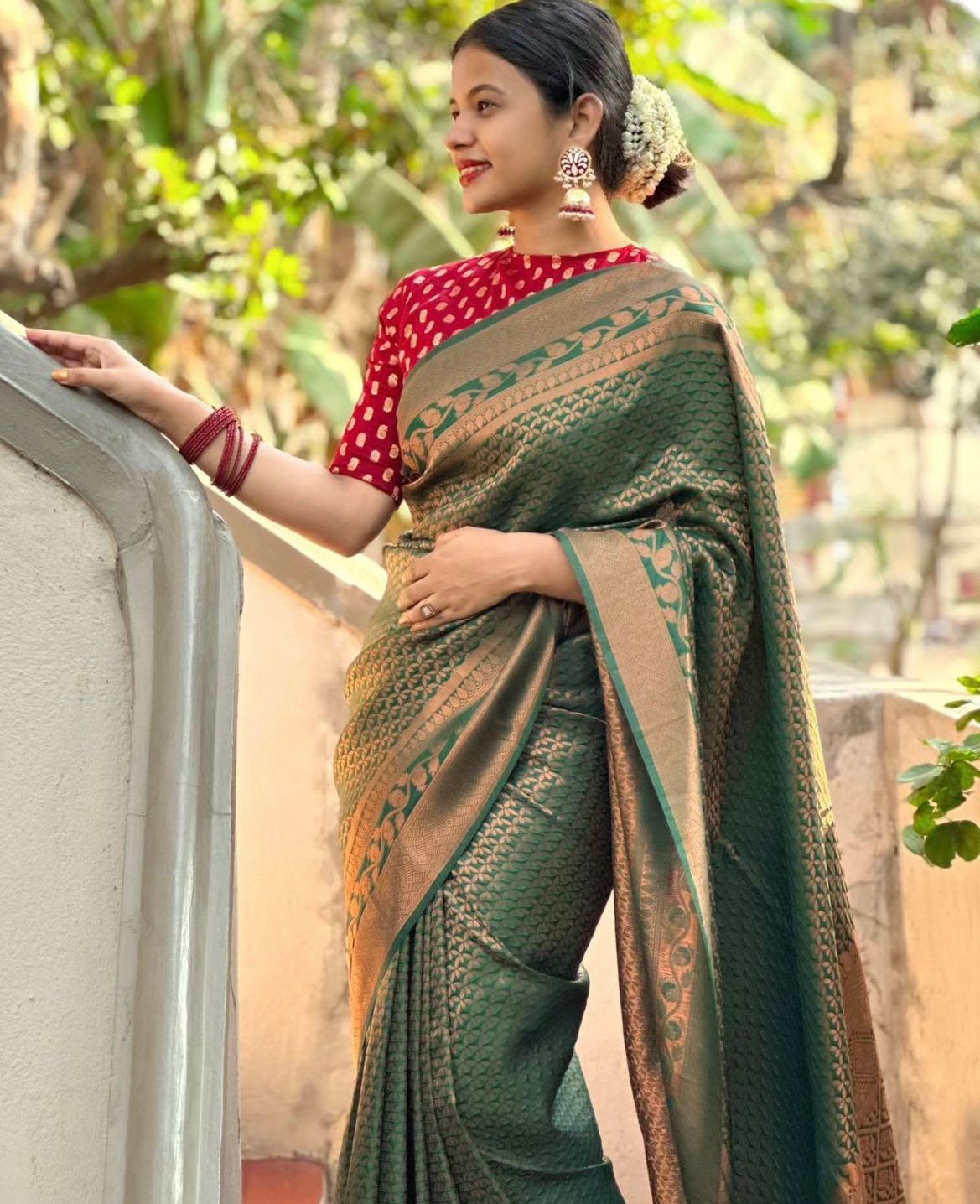 Mesmerizing Dark Green Color Soft Lichi Silk Saree With Blouse Piece