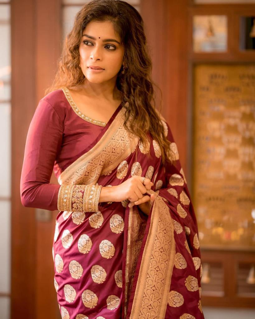 Sublime Brown Color Soft Lichi Silk Saree With Blouse Piece