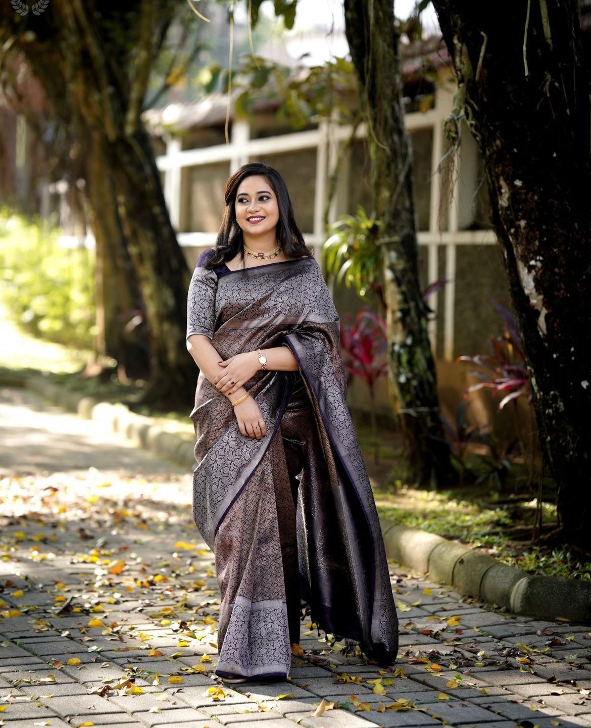 Opulent Purple Color Soft Lichi Silk Saree With Blouse Piece