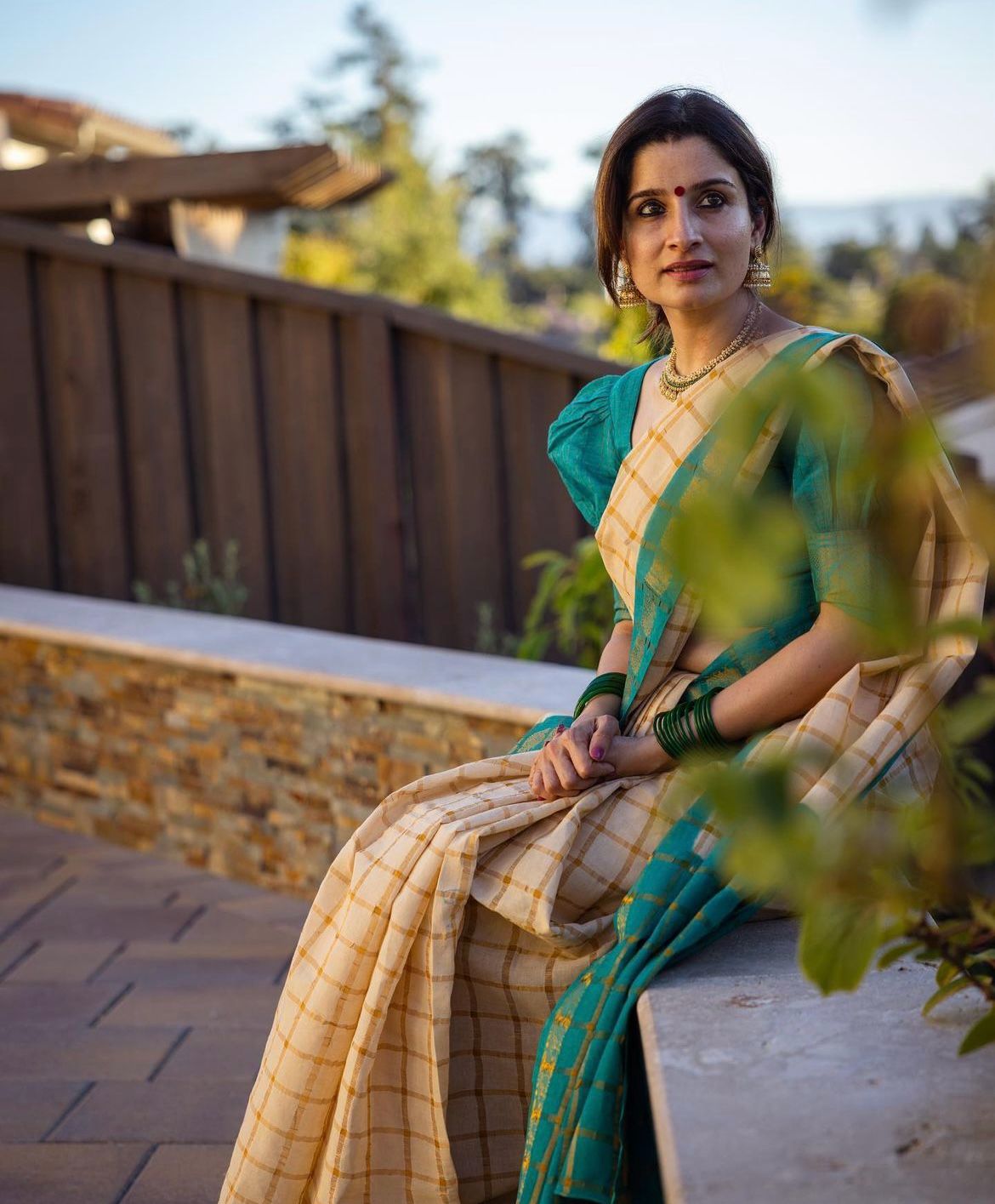 Fascinating Beige Color Soft Lichi Silk Saree With Blouse Piece