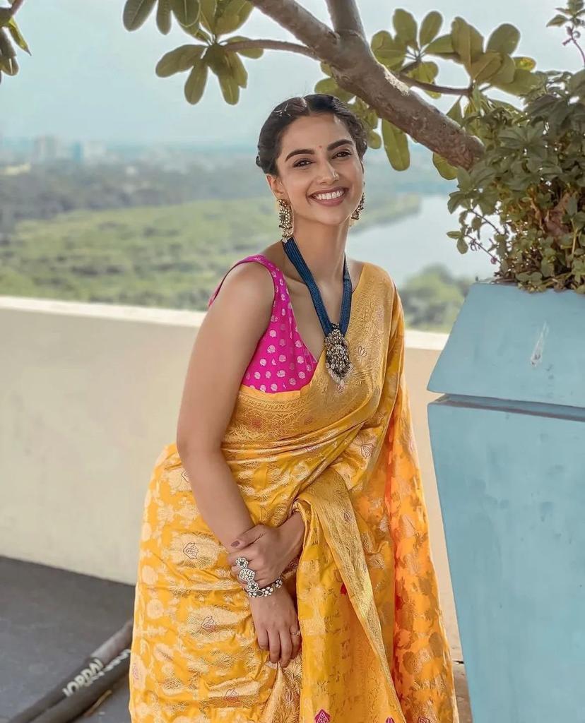 Majestic Yellow Color Soft Lichi Silk Saree With Blouse Piece