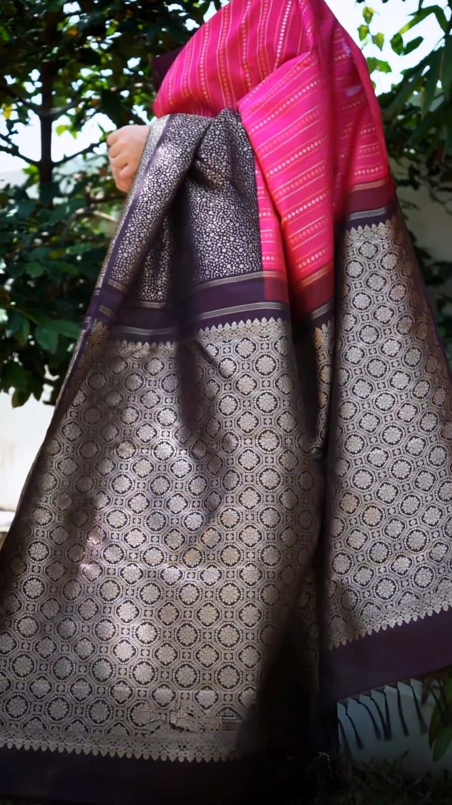 Palatial Dark Pink Color Soft Lichi Silk Saree With Blouse Piece