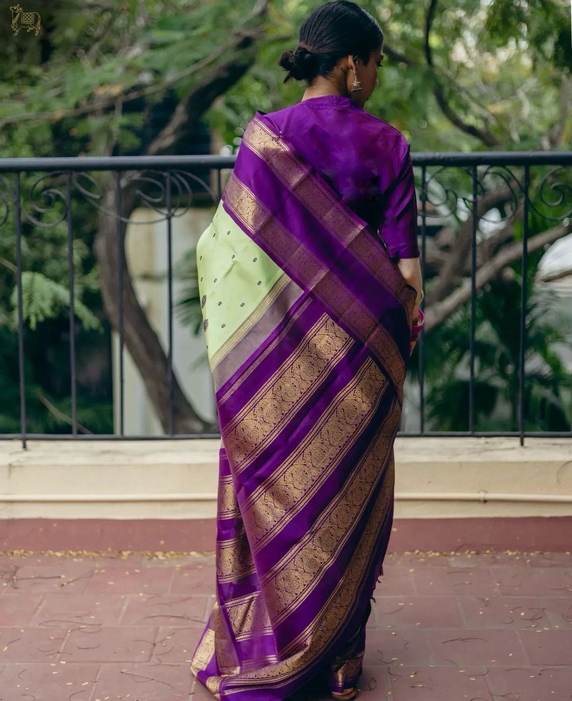 Enigmatic Pista Color Soft Lichi Silk Saree With Blouse Piece