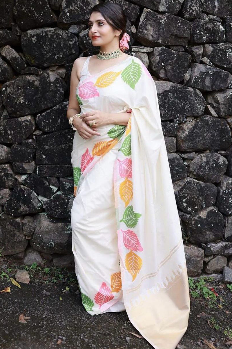 Alluring White Color Soft Lichi Silk Saree With Blouse Piece