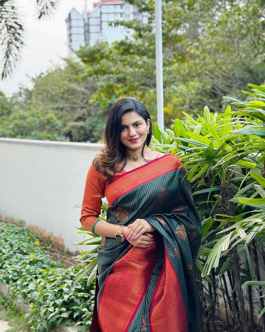 Opulent Dark Green Color Soft Lichi Silk Saree With Blouse Piece