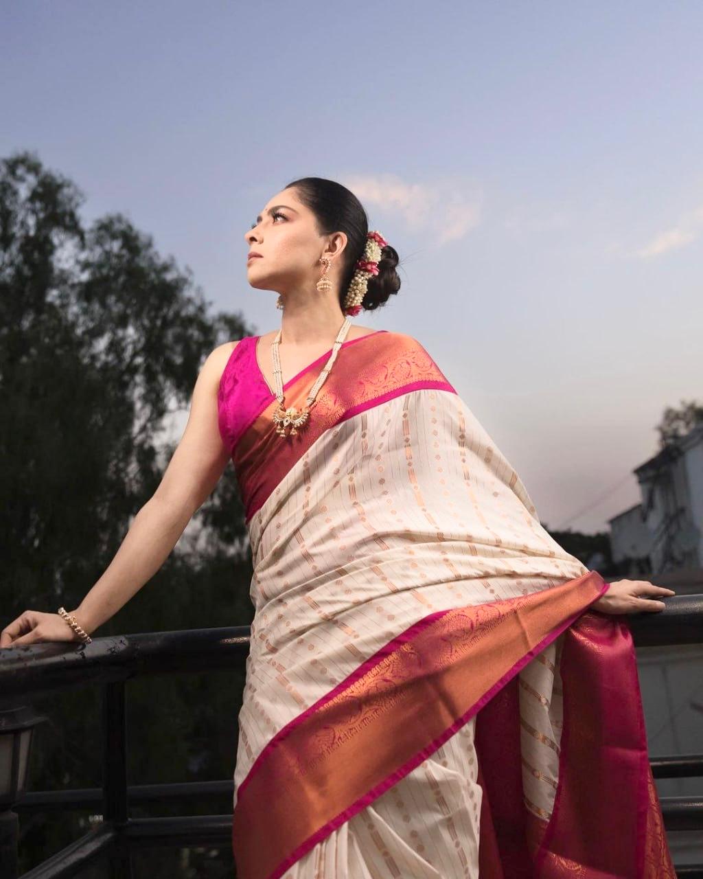 Incredible Beige Soft Silk Saree With Panoply Blouse Piece