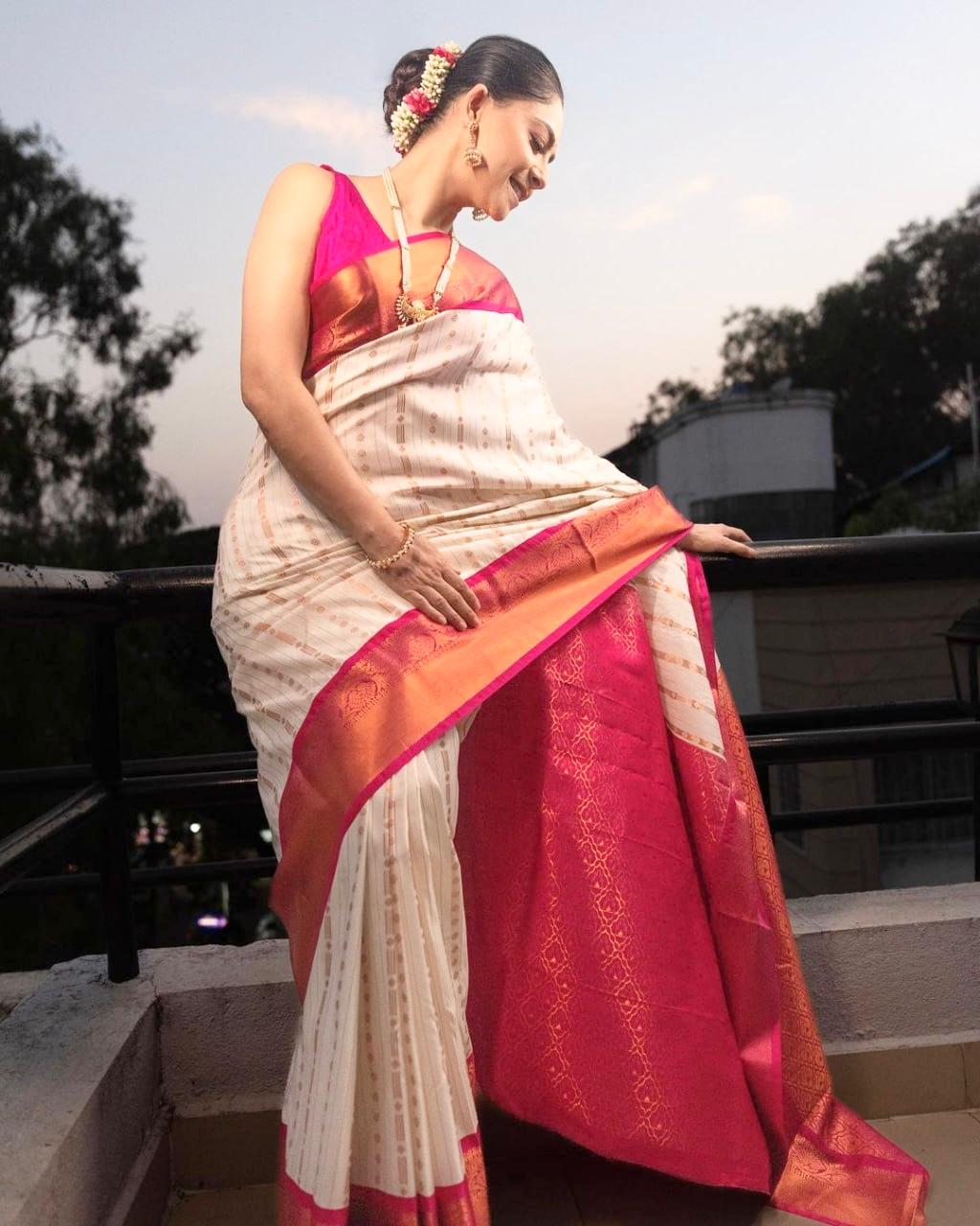 Incredible Beige Soft Silk Saree With Panoply Blouse Piece