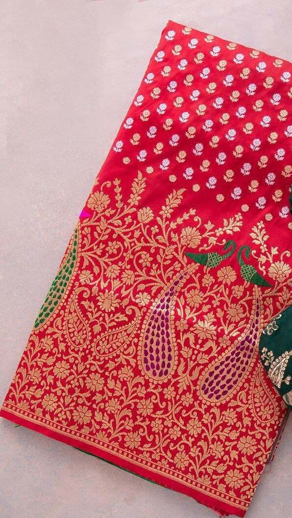 Delightful Red Color Soft Lichi Silk Saree With Blouse Piece