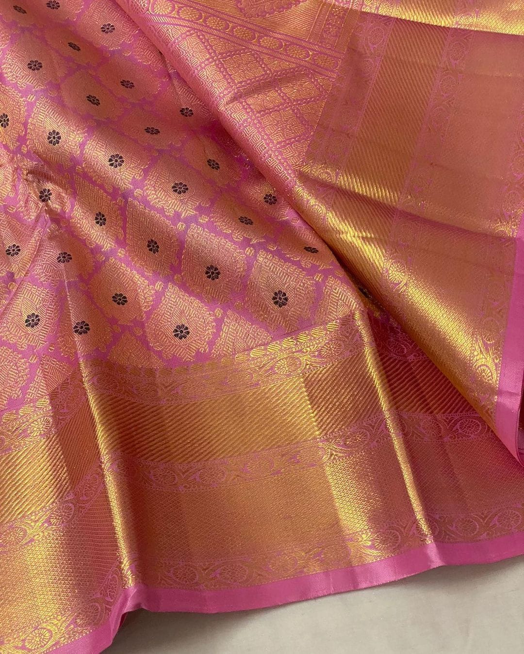 Ethereal Pink Color Soft Lichi Silk Saree With Blouse Piece