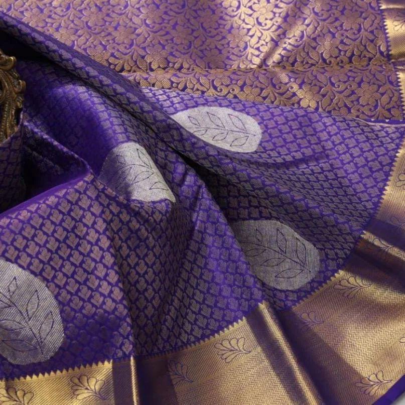 Exhilarating Royal Blue Color Soft Lichi Silk Saree With Blouse Piece