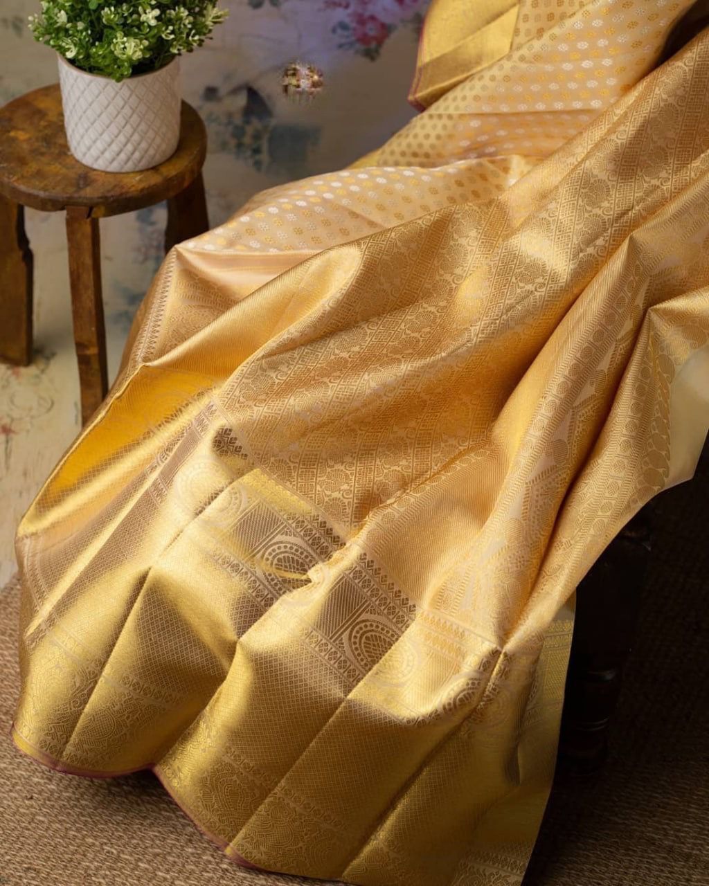 Seductive Beige Color Soft Lichi Silk Saree With Blouse Piece