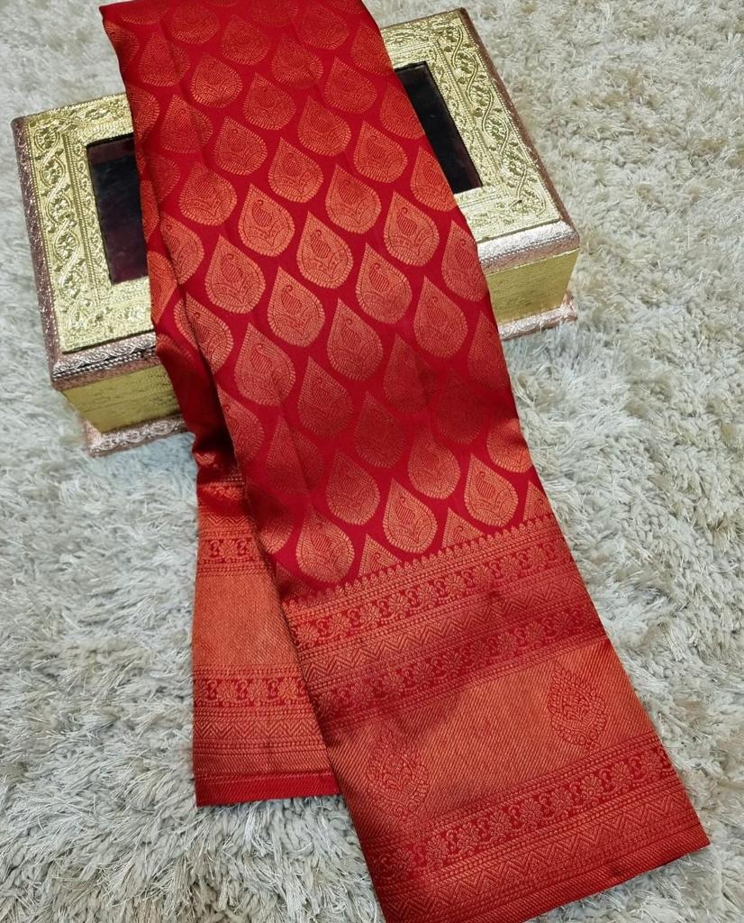 Scintillating Red Color Kanjivaram Silk Saree With Blouse Piece