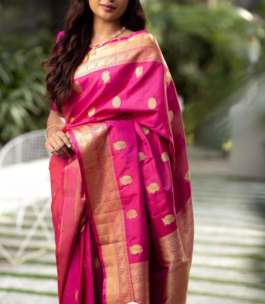 Heavenly Dark Pink Color Soft Lichi Silk Saree With Blouse Piece