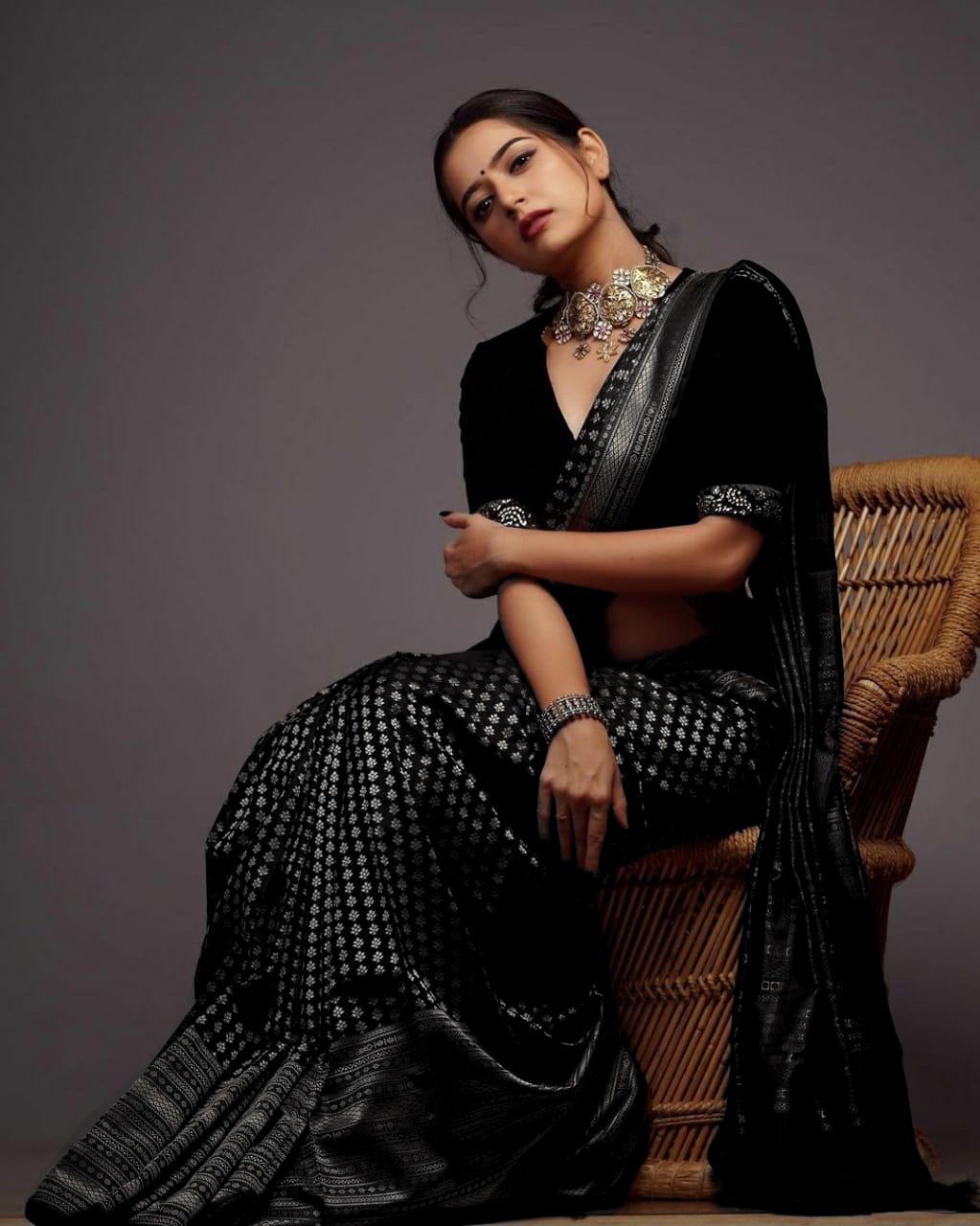 Whimsical Black Color Soft Lichi Silk Saree With Blouse Piece