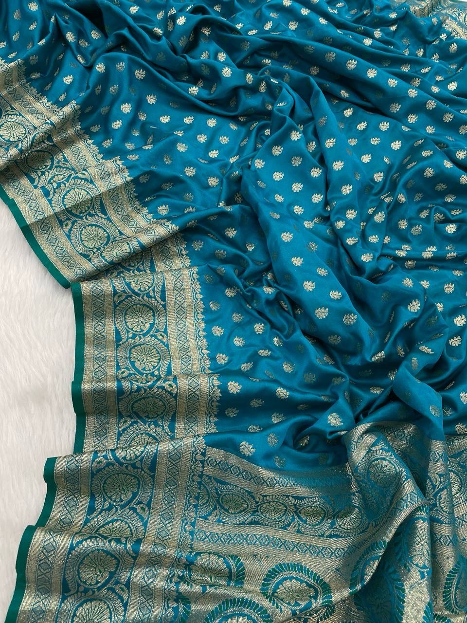 Serene Firozi Color Banarasi Soft Silk Saree With Blouse Piece