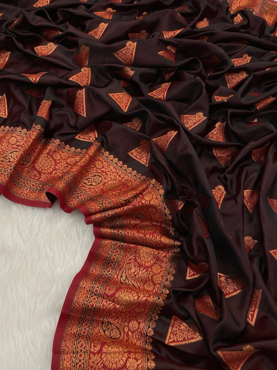 Enchanting Wine Color Banarasi Soft Silk Saree With Blouse Piece