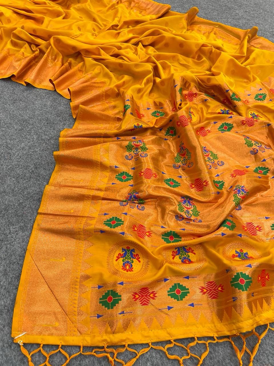 Divine Yellow Color Paithani Silk Saree With Blouse Piece