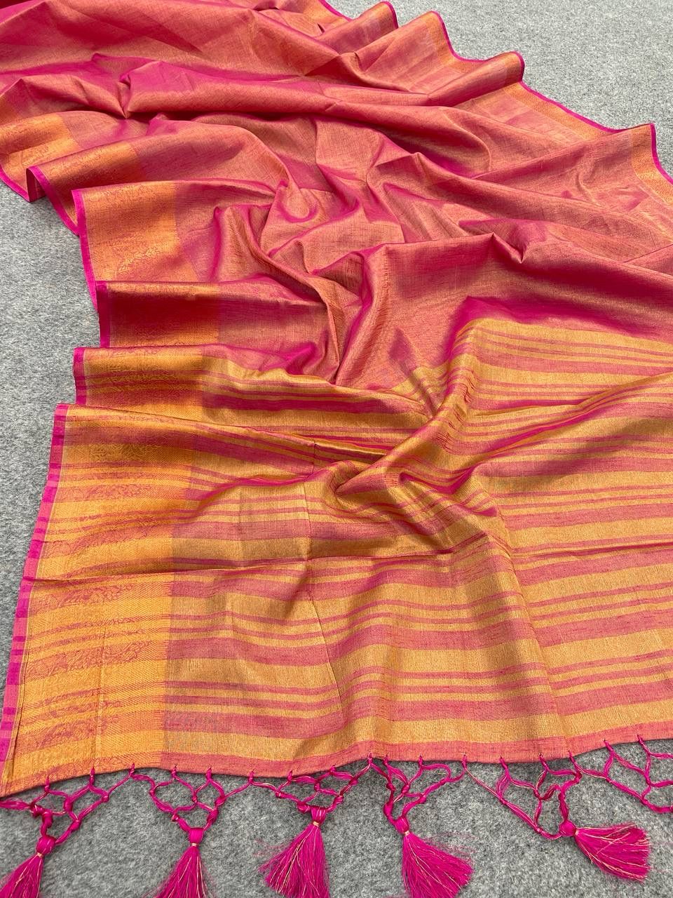 Enthralling Pink Color Cotton Linen Silk Saree With Blouse Piece