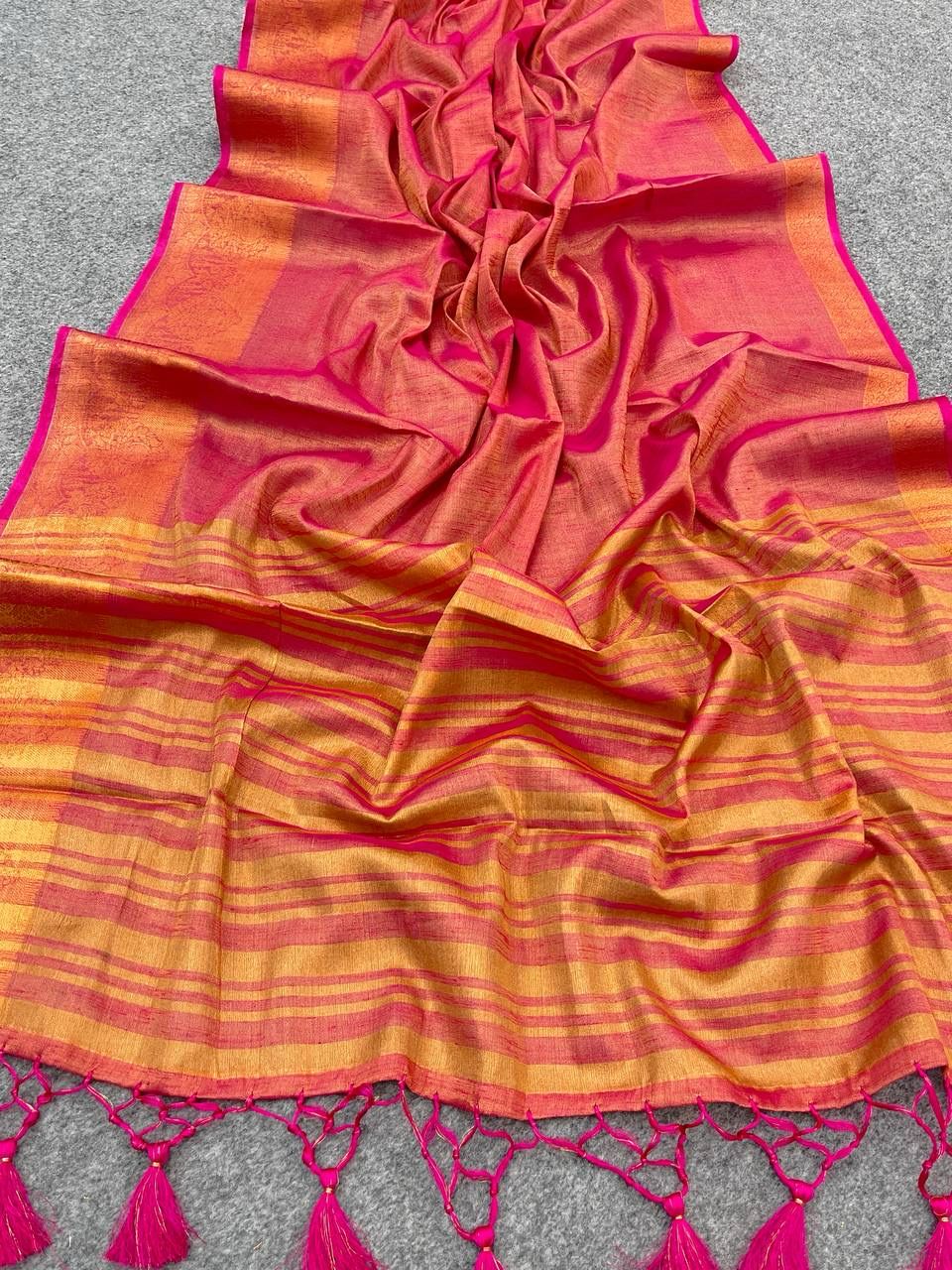 Enthralling Pink Color Cotton Linen Silk Saree With Blouse Piece