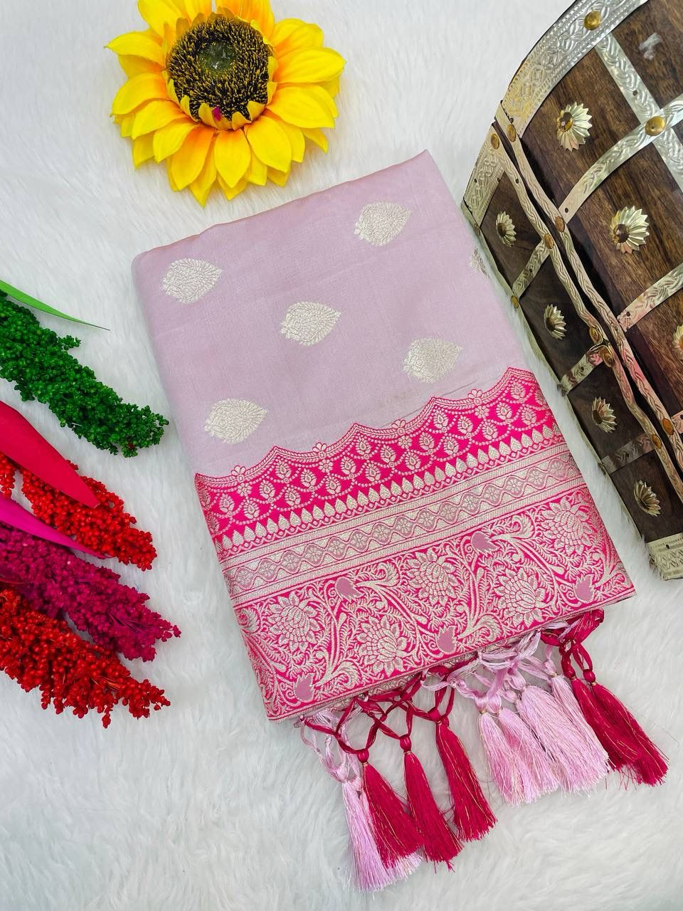 Twinkling Baby Pink Color Banarasi Soft Silk Saree With Blouse Piece