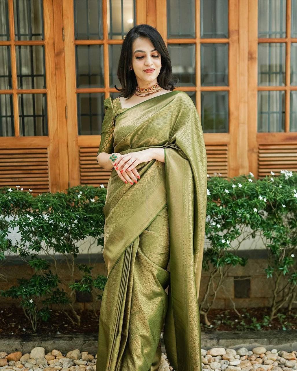 Luminous Green Color Kanjivaram Silk Saree With Blouse Piece