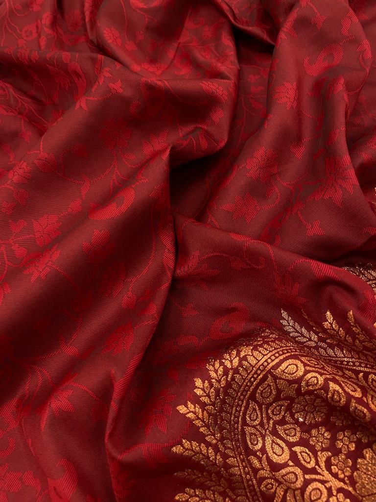 Blissful Maroon Color Banarasi Soft Silk Saree With Blouse Piece