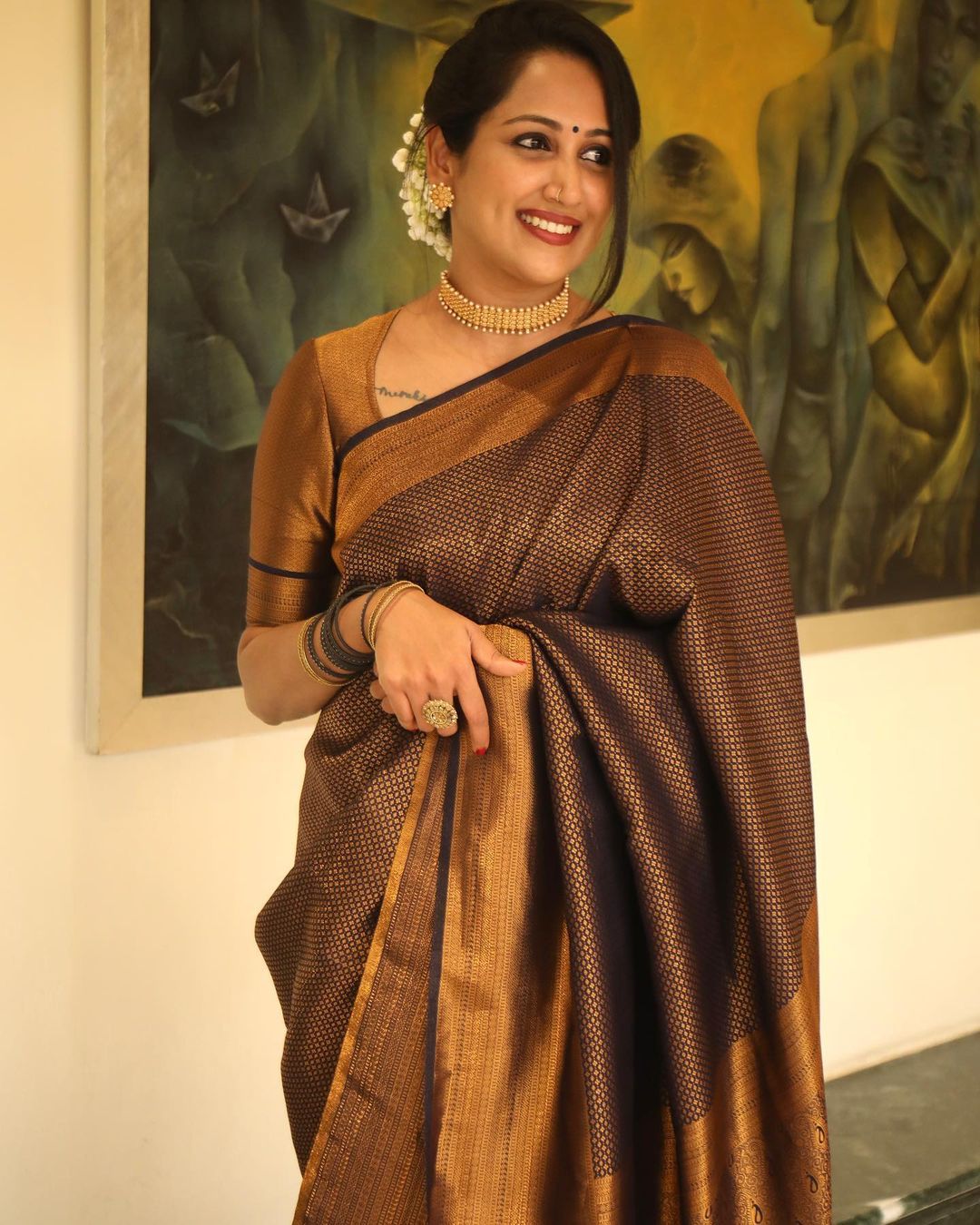 Enrapturing Black Color Kanjivaram Silk Saree With Blouse Piece