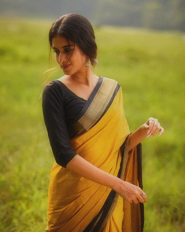 Enigmatic Yellow Color Banarasi Soft Silk Saree With Blouse Piece