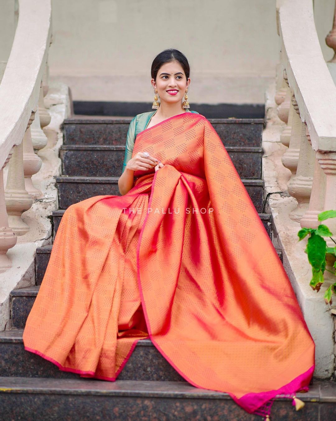 Mesmerizing Dark Pink Color Soft Lichi Silk Saree With Blouse Piece